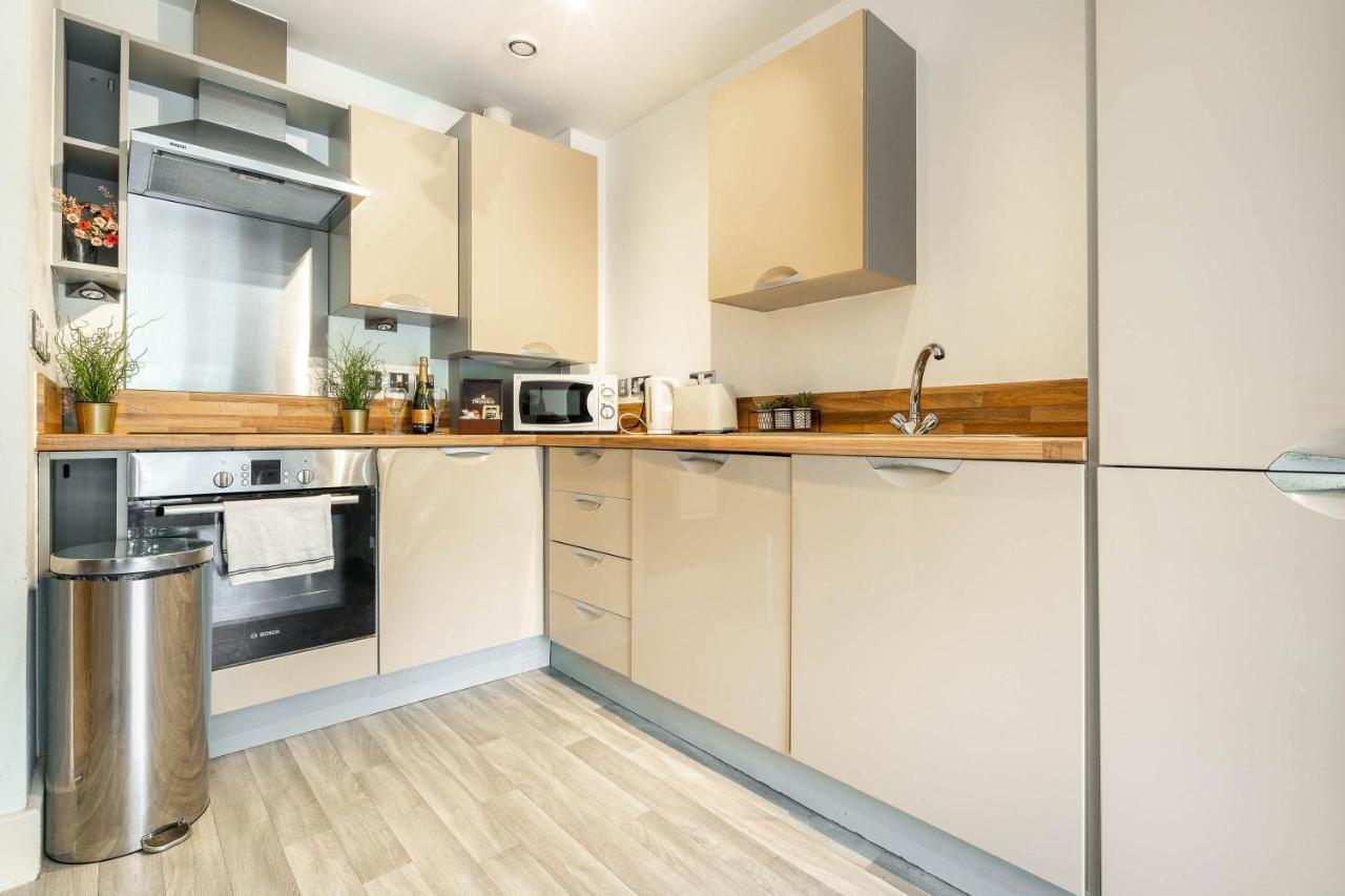 Haus City Centre Apartment - Fast Wifi - Smart Tv バーミンガム エクステリア 写真